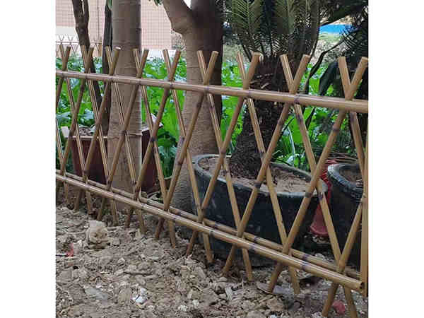 防竹圍欄
