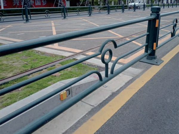 道路護(hù)欄