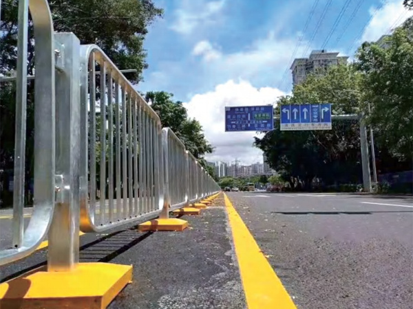 道路護(hù)欄
