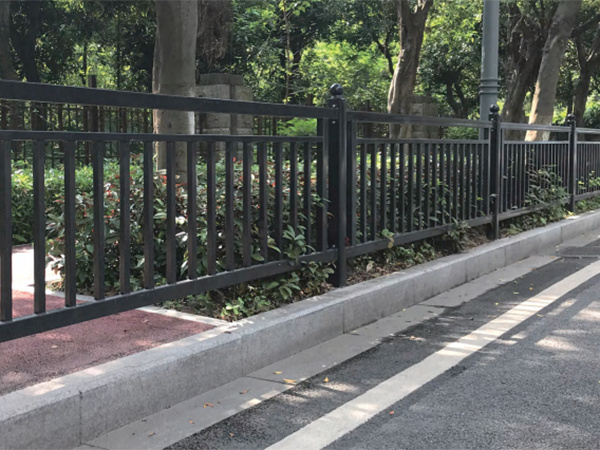 道路護(hù)欄